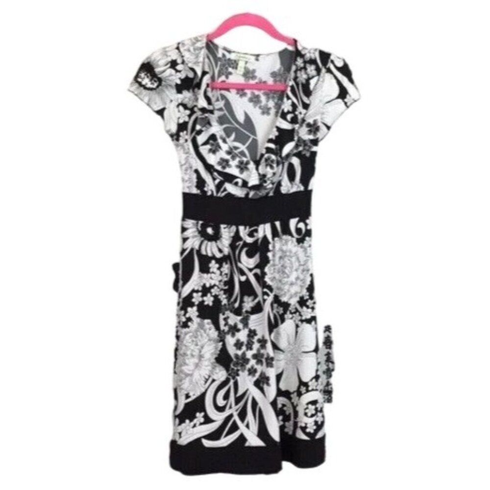 Speechless Dress Deep V-neck Cap Sleeve Ties at Waist Floral Print Small